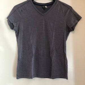 Ibex v neck, short sleeve 100% wool S, lavender